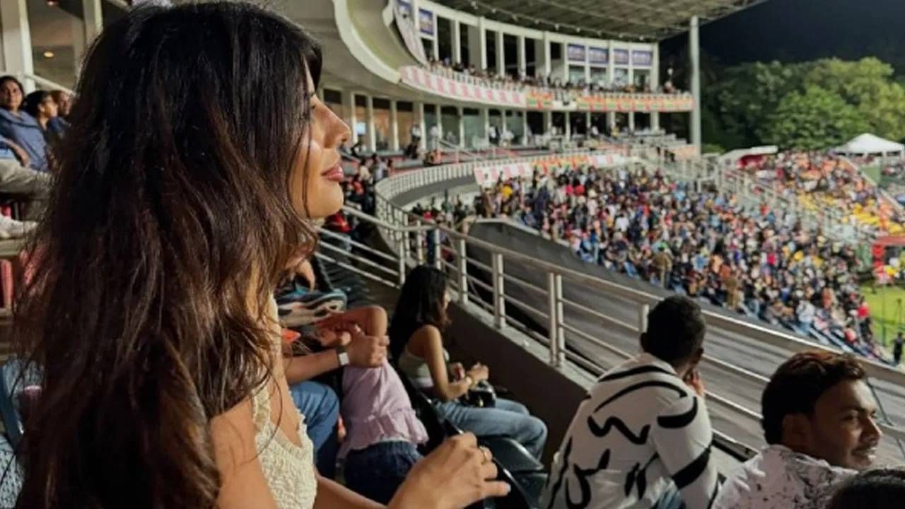 2018मध्ये, त्याने 'सोनू के टीटू की स्वीटी' या बॉलिवूड चित्रपटातील 'बॉम डिगी डिगी' गाण्याचा रिमेक बनवला. 2022मध्ये, जास्मिन वालियाने बिग बॉस 13 च्या फायनलिस्ट असीम रियाजसोबत नाईट्स एन फाईट्स नावाचा एक म्युझिक व्हिडिओ केला आणि त्यांची ऑन-स्क्रीन केमिस्ट्री खूप आवडली. असीम रियाझसोबतच्या तिच्या या व्हिडिओने आंतरराष्ट्रीय स्तरावर लक्ष वेधले. टाईम्स स्क्वेअरच्या बिलबोर्डवरही त्याला स्थान मिळाले. (सर्व छायाचित्र: पीटीआय/गेटी/एक्स)