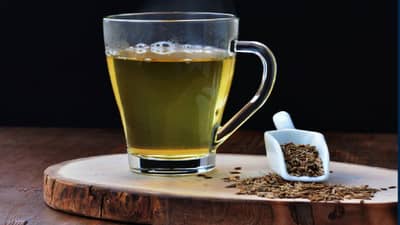 जिऱ्याचे पाणी पिणे फायदेशीर की चावून खाणे अधिक चांगले, जाणून घ्या