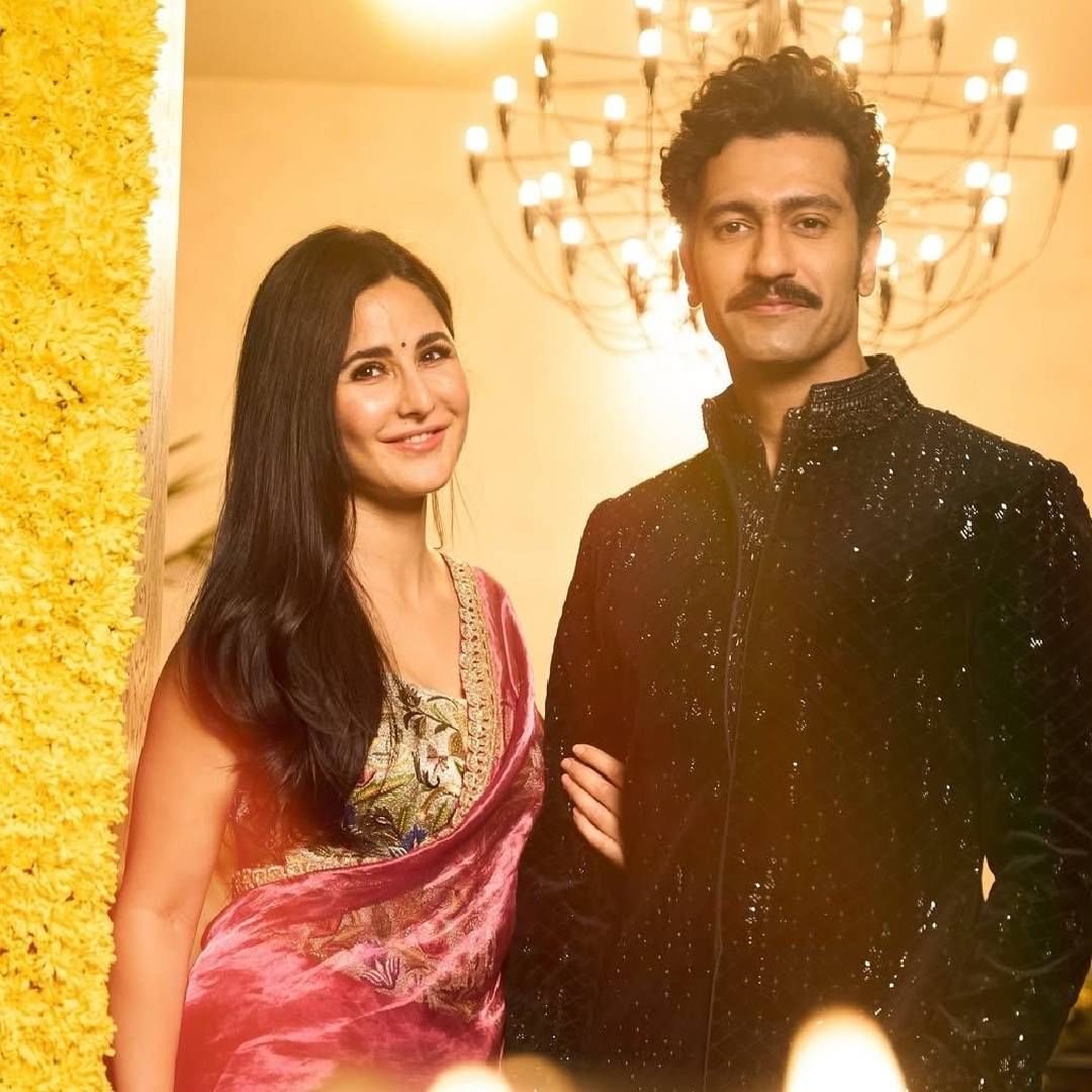 कतरिनाच्या चित्रपटांबद्दल बोलायचं झाल्यास, गेल्या वर्षी ती 'टायगर 3' या चित्रपटातून प्रेक्षकांच्या भेटीला आली होती. यामध्ये तिने सलमान खानसोबत मुख्य भूमिका साकारली होती. त्यानंतर तिचा कोणताच चित्रपट प्रदर्शित झाला नाही. 
