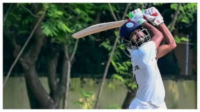 Ranji Trophy: मोहम्मद अजहरूद्दीनने 175 चेंडूत शतक ठोकूनही रचला विक्रम, काय ते जाणून घ्या