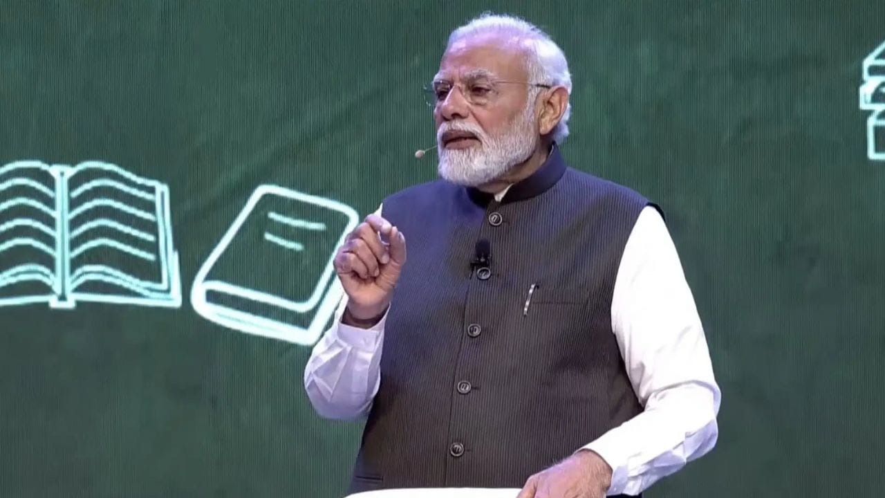 जेवणाची योग्य वेळ कोणती? पंतप्रधान मोदींकडूनच जाणून घ्या