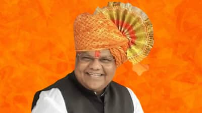 कट्टर शिवसैनिक ते माजी मंत्री... कोण आहेत तानाजी सावंत? त्यांची संपत्ती किती?