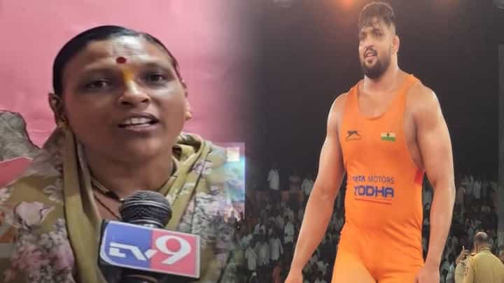 Shivraj Rakshe Video : 'गरिबांच्या मुलांवर अन्याय मात्र पंचांना शिक्षा काय?', शिवराज राक्षेच्या आईचा संतप्त सवाल Shivraj Rakshe Video : 'गरिबांच्या मुलांवर अन्याय मात्र पंचांना शिक्षा काय?', शिवराज राक्षेच्या आईचा संतप्त सवाल