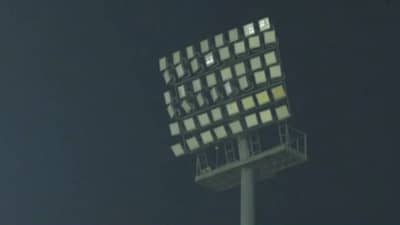 भारत इंग्लंड सामन्यात फ्लडलाइट बंद झाल्याने फजिती! सरकारने उचललं कठोर पाऊल