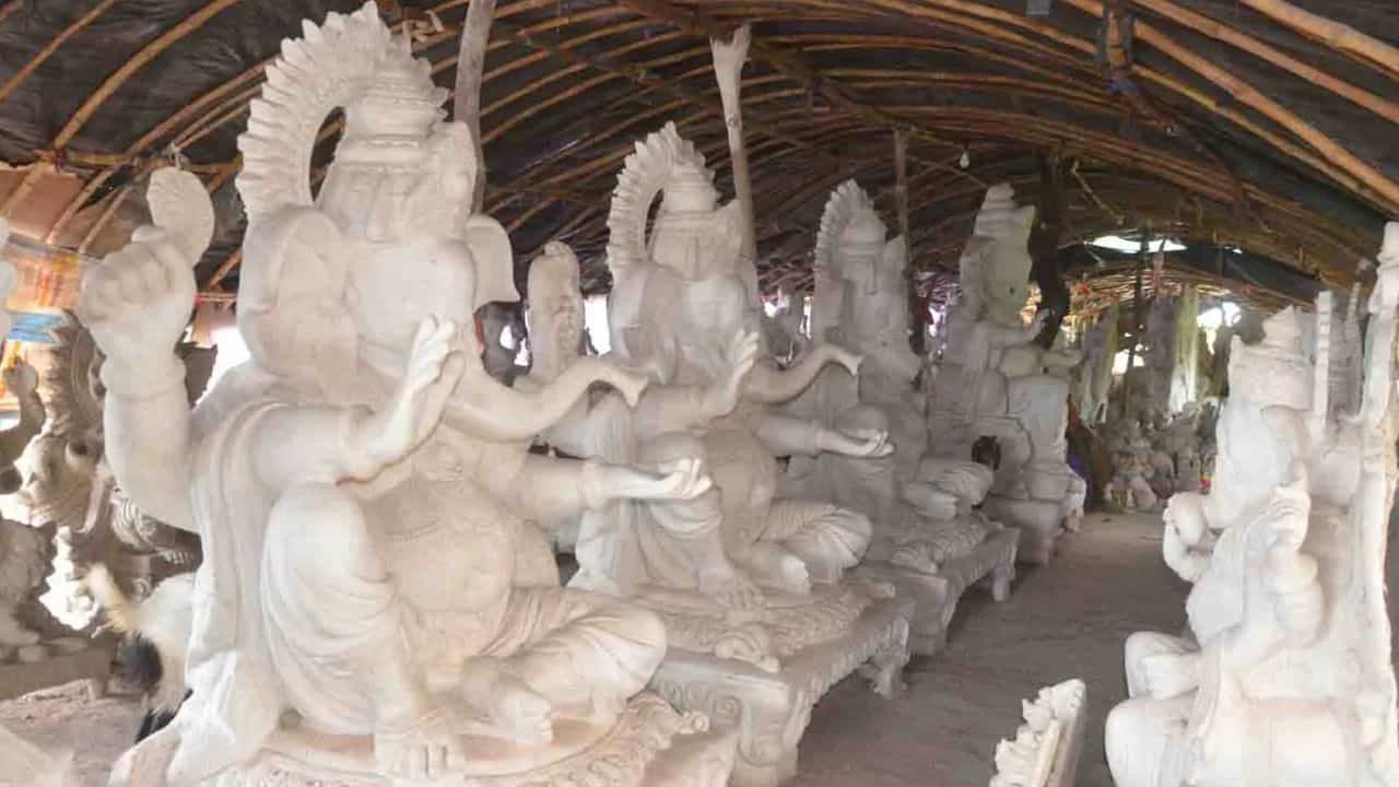 पुणे महानगरपालिकेचा मोठा निर्णय, प्लास्टर ऑफ पॅरिसच्या मूर्तींवर बंदी