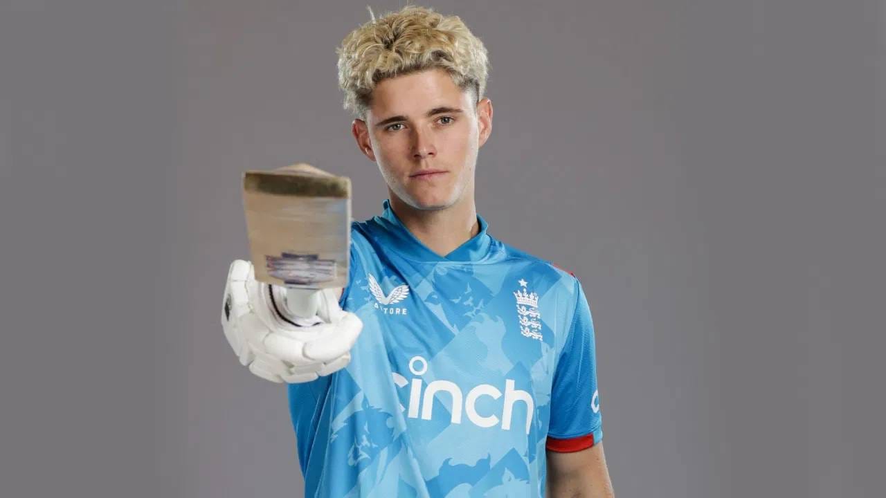 इंग्लंडचा अष्टपैलू युवा खेळाडू जेकब बेथेल हा देखील हॅमस्ट्रिंगच्या दुखापतीमुळे त्रस्त आहे. बेथेल भारताविरूद्धच्या मालिकेला आणि आगामी चॅम्पियन्स ट्रॉफीला मुकला आहे. आरसीबीने मेगा लिलावात जेकबसाठी 2.60 कोटींची बोली लावली होती. 