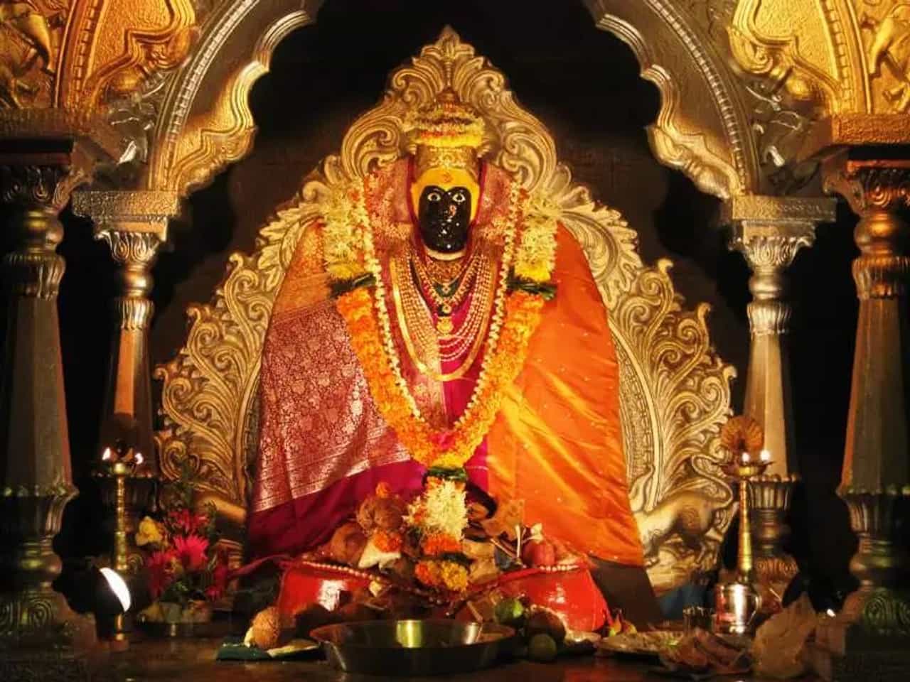 तुळजा भवानी मातेच्या मूर्तीची जागा हलविणार ? काय आहेत घडामोडी