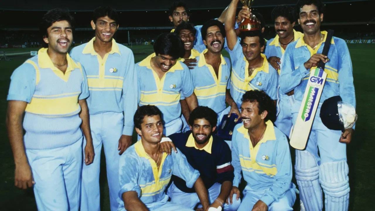 1985 मध्ये झालेल्या रोथमन फोर-नेशन्स कप स्पर्धेतील एका सामन्यात टीम इंडियाने प्रथम फलंदाजी करताना फक्त 125 धावा केल्या. या धावांचा पाठलाग करताना पाकिस्तानी संघ 87 धावा करू शकला. हा सामना टीम इंडियाने 38 धावांनी जिंकला. 