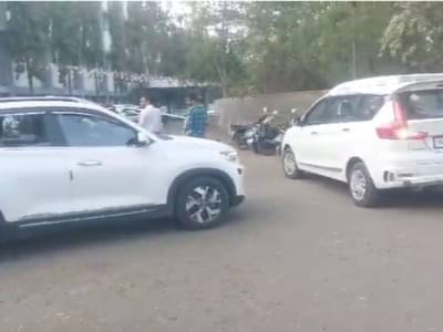 धक्कादयाक! सुरेश धस यांचा पीए असल्याचं सांगत अधिकाऱ्यांकडून उकळले पैसे