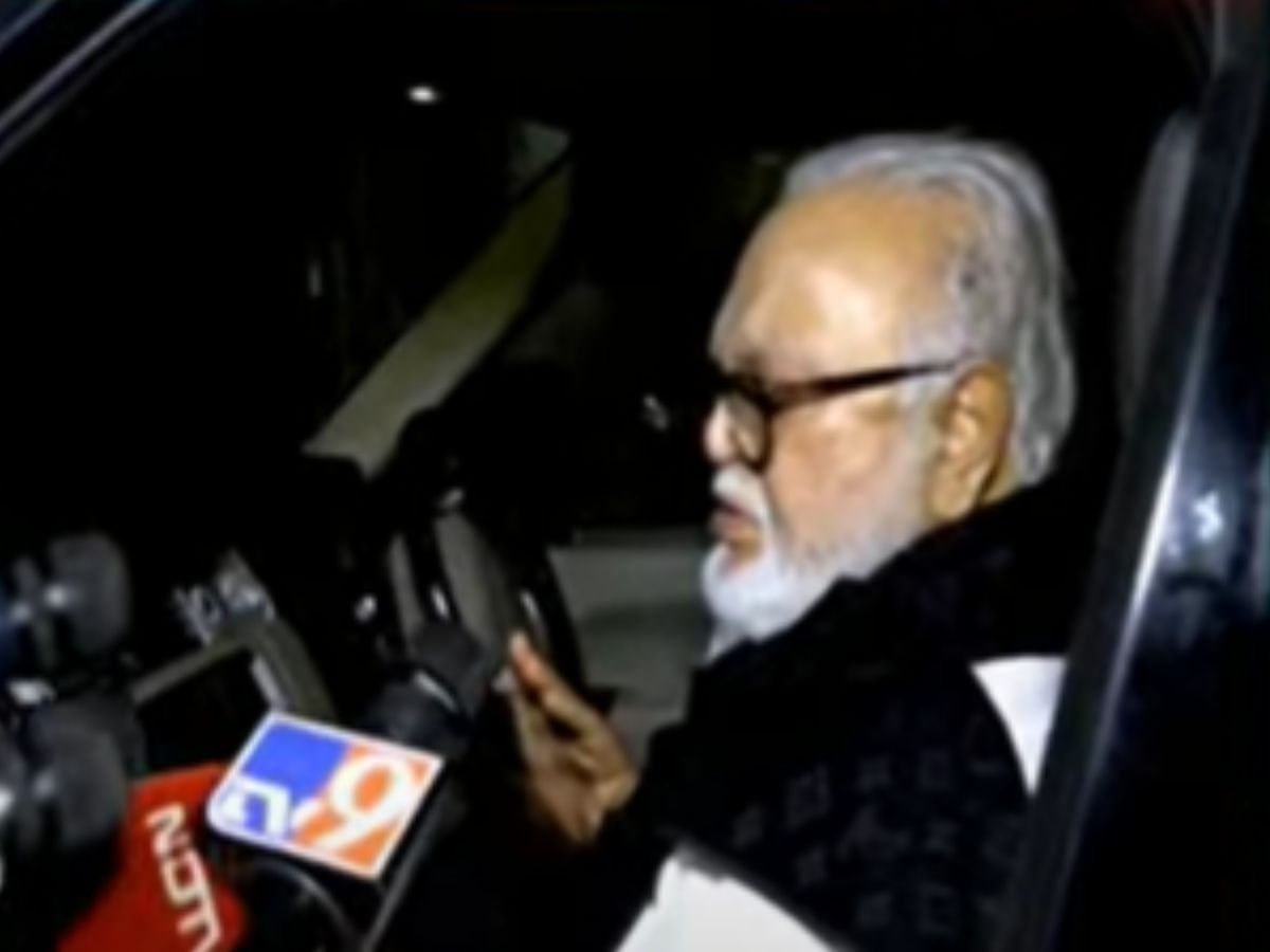 भुजबळ फडणवीसांच्या भेटीला, दोन्ही नेत्यांमध्ये अर्धा तास चर्चा; समोर आलं मोठं कारण भुजबळ फडणवीसांच्या भेटीला, दोन्ही नेत्यांमध्ये अर्धा तास चर्चा; समोर आलं मोठं कारण