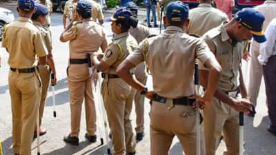 मंदिरात पूजा करताना आढळली अशी वस्तू, पुजार्‍याला बसला जबर धक्का, पोलिसांनाही फुटला घाम, भाविक रस्त्यावर, परिसरात कर्फ्यू