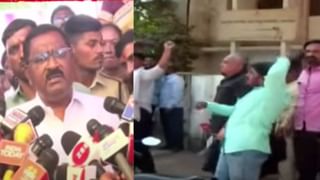 कर्नाटकमध्ये एसटी चालकास मारहाणीचे पुण्यात पडसाद, कर्नाटक बसेसला काळे फासत…