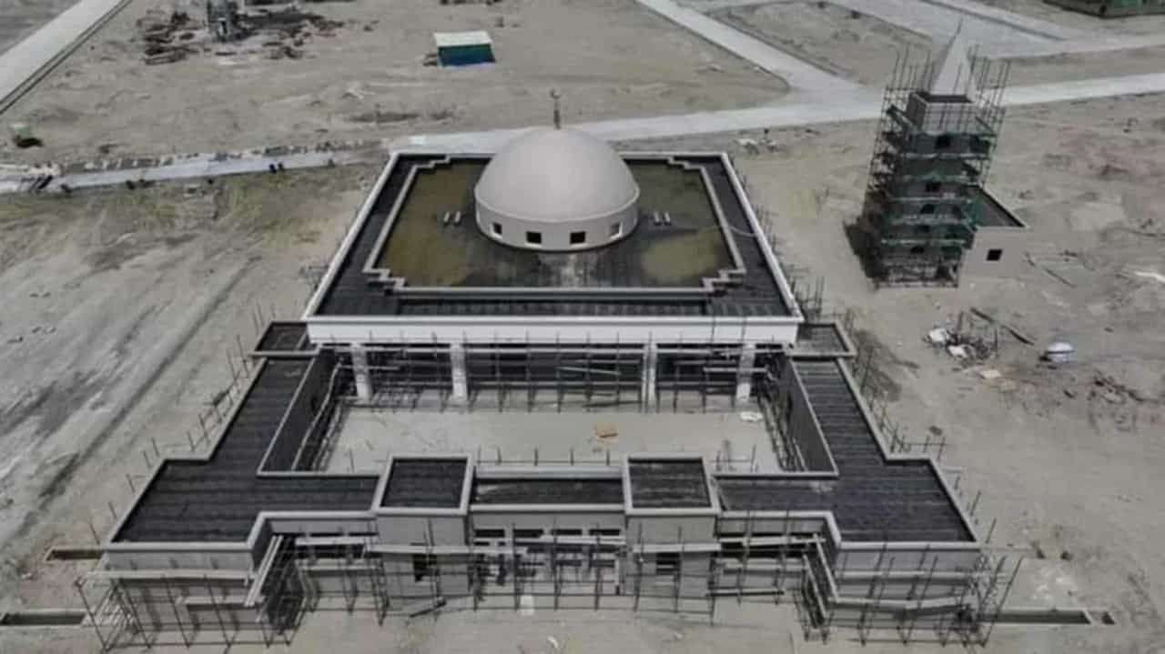 ना धडे विमाने, ना प्रवासी, ना सुविधा,पाकिस्तानचा हा एअरपोर्ट एक रहस्य का बनलाय ?
