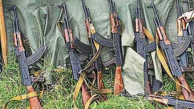 आधी AK-47 चोरली, नंतर मित्राकडे लपवली, पुढे जे घडलं ते पाहून पोलिसांनाही बसला धक्का