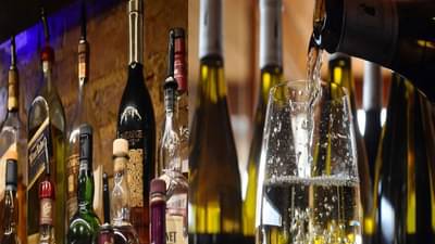 झिंग झिंग झिंगाट... पुरुषच नाही, महिलाही दारू पिण्यात अव्वल, या राज्यातील स्त्रिया सर्वाधिक पिणाऱ्या; सर्व्हेतून धक्कादायक माहिती समोर