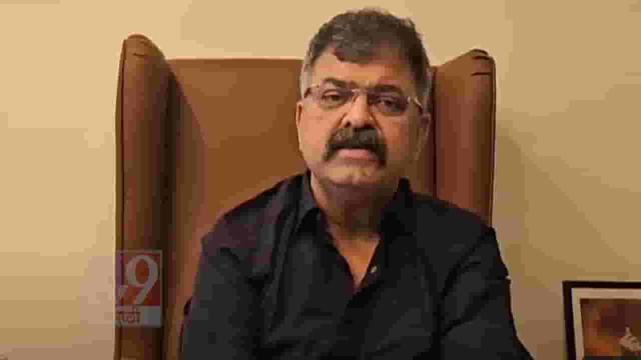 Jitendra Awhad Video : 'शिवराय, बाबासाहेबांना अरे-तुरे, शब्द मागे घे, नाहीतर ...', आव्हाड भडकले अन् राहुल सोलापूरकरची काढली लायकी Jitendra Awhad Video : 'शिवराय, बाबासाहेबांना अरे-तुरे, शब्द मागे घे, नाहीतर ...', आव्हाड भडकले अन् राहुल सोलापूरकरची काढली लायकी