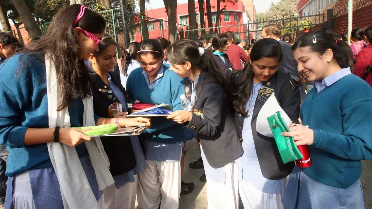 आजपासून CBSE Board ची परीक्षा सुरू, विद्यार्थ्यांनो ‘हे’ नियम विसरू नका