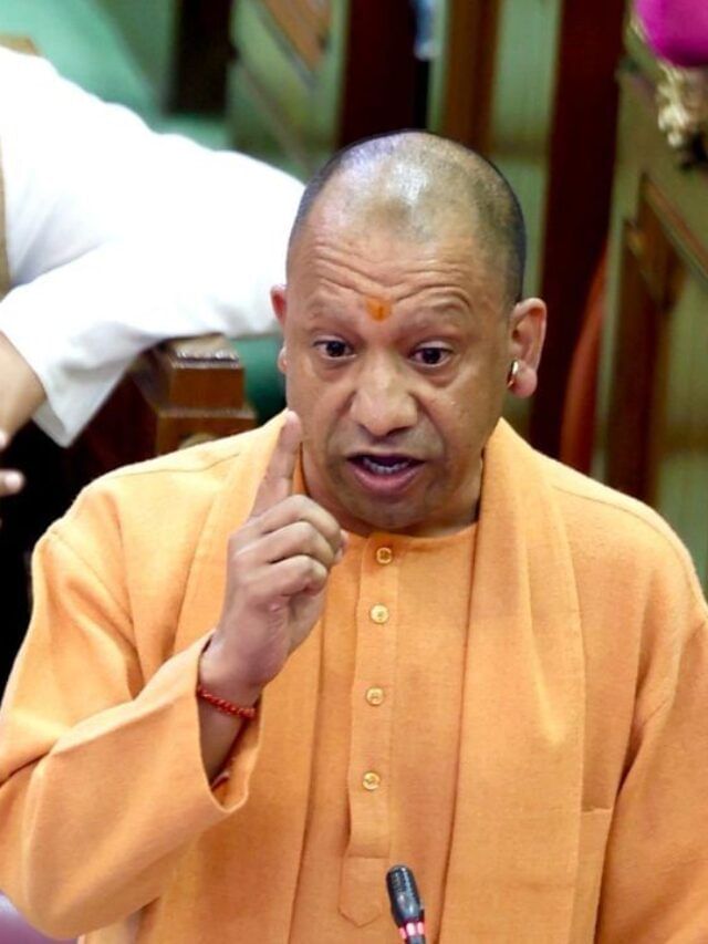 दिल्ली मुख्यमंत्री शपथविधी सोहळ्याला योगी आदित्यनाथ जाणार नाहीत, कारण…