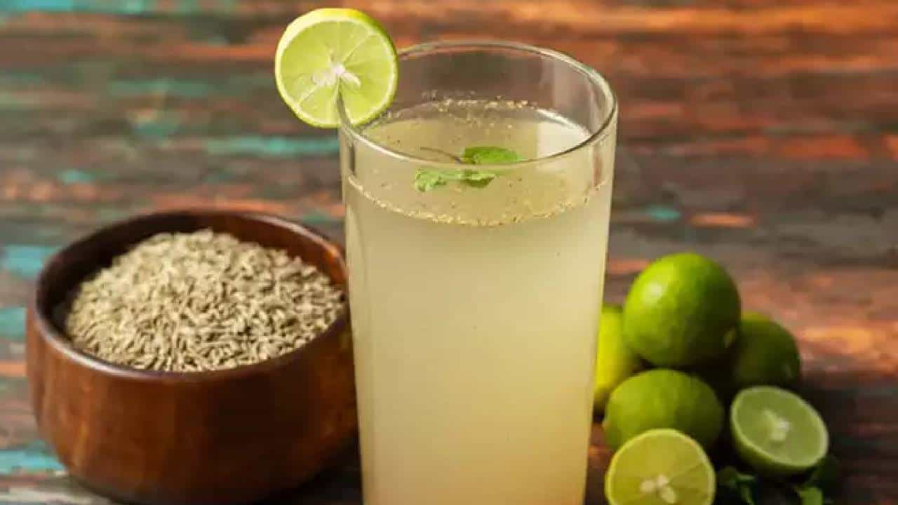 सकाळी उठल्या उठल्या हे पेय प्या, संसर्गाच्या आजार दूर पळवा; जाणून घ्या आरोग्यदायी फायदे