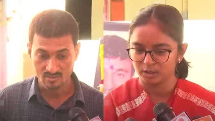 'एक चापट खाल्ली अन् वडिलांची हत्या, आमची मानसिकता आज काय?'; देशमुख कुटुंब नामदेव शास्त्रींवर नाराज 'एक चापट खाल्ली अन् वडिलांची हत्या, आमची मानसिकता आज काय?'; देशमुख कुटुंब नामदेव शास्त्रींवर नाराज