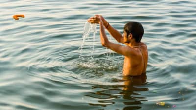 गंगा का राहते निर्मळ, गंगाजल का होत नाही खराब?; नागपूरच्या संशोधकांनी शोधलं रहस्य