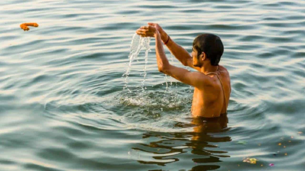 गंगा का राहते निर्मळ, गंगाजल का होत नाही खराब?; नागपूरच्या संशोधकांनी शोधलं रहस्य