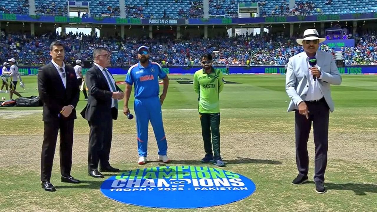 IND vs PAK Toss : पाकिस्तानने दुबईत निर्णायक टॉस जिंकूनही माती खाल्ली,  टीम इंडियाविरुद्ध निर्णय काय?
