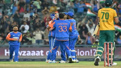 Odi Cricket : वनडे सीरिजसाठी टीममध्ये 2 खेळाडूंची अचानक एन्ट्री, या खेळाडूंचं नशिब फळफळलं