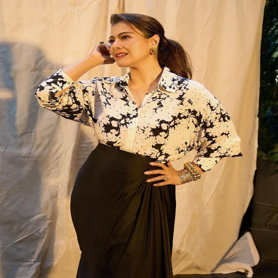 आजही चाहत्यांमध्ये काजोलची क्रेझ आहे. अभिनेत्रीचे फोटो आजही सोशल मीडियावर व्हायरल होत असतात. चाहत्यांना देखील अभिनेत्रीचे फोटो प्रचंड आवडले आहे. 