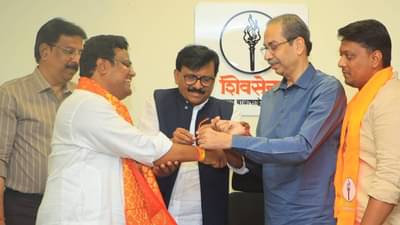 Kiran Kale Video : ‘खरं हिंदुत्व काय असतं ते आम्ही…’, ठाकरेंची मशाल हाती घेताच किरण काळेंचा एल्गार