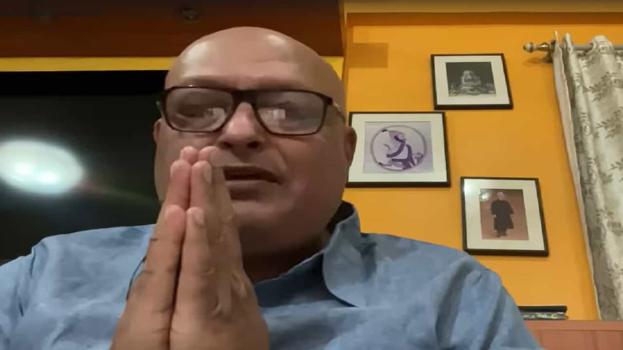 Rahul Solapurkar Video : 'लक्षात ठेवा...जर कोणाला तसं वाटत असेल तर...', 'त्या' 2 वादग्रस्त वक्तव्यांनंतर राहुल सोलापूरकरची हात जोडून माफी