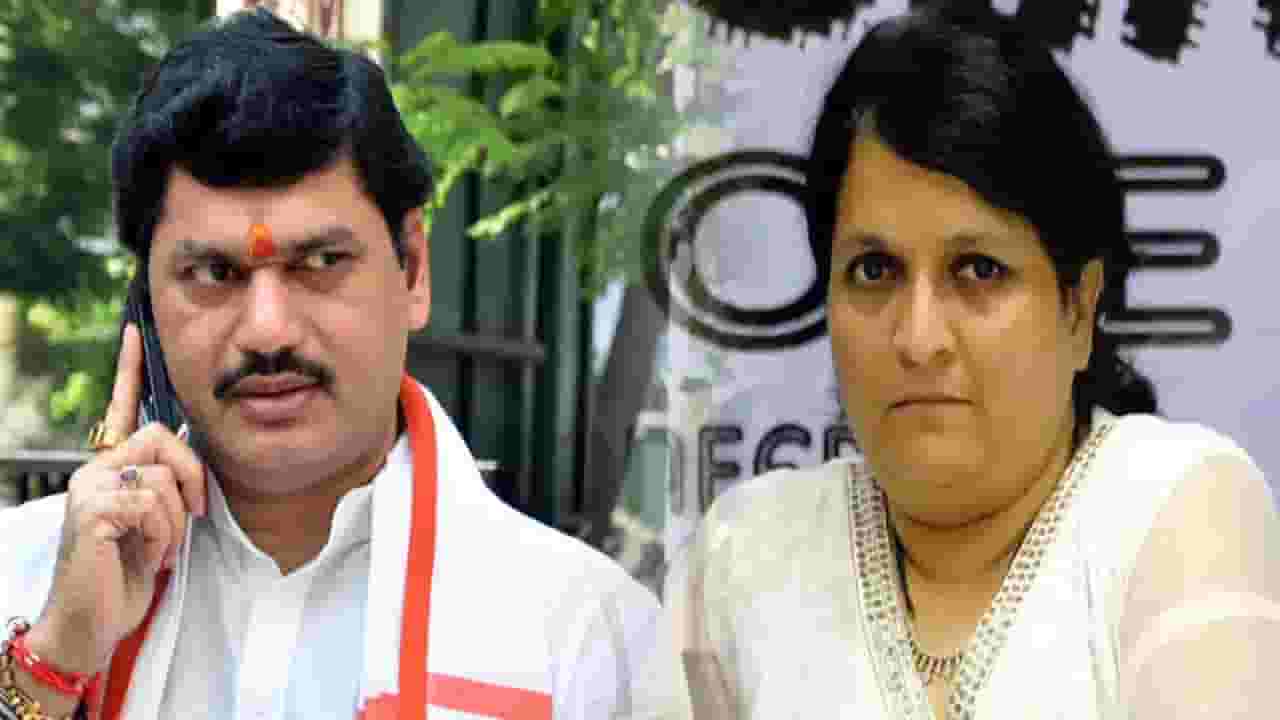 अंजली दमानियांचा कृषी घोटाळ्याचा आरोप, 200 कोटींच्या 'त्या' आरोपांवर मुंडेंनी स्पष्टच म्हटलं...