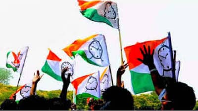 बूट काय, बुटाखालील माती पण खाईल, राष्ट्रवादीच्या एका नेत्याचा दुसऱ्या नेत्यावर जोरदार प्रहार