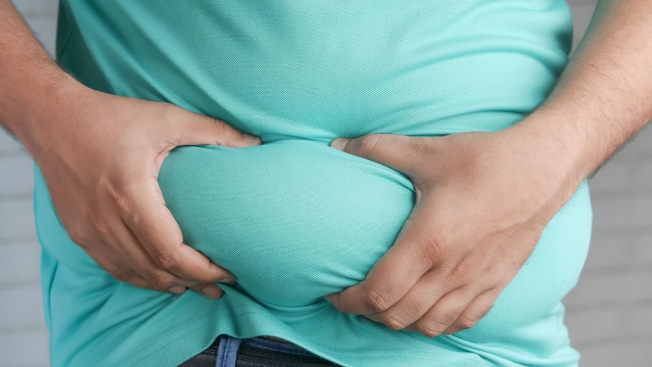 Obesity in Women: वाढलेल्या वजनामुळे तुम्हाला आरोग्यासंबंधित  'या' समस्या होऊ शकतात....