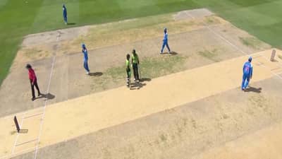 IND vs PAK : पाकिस्तानला पहिल्याच ओव्हरमध्ये 5 बोनस धावा, टीम इंडियाला फटका, चूक कुणाची?