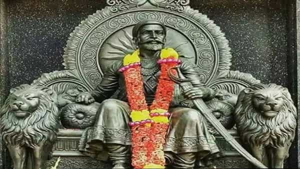 भारतात आलेल्या मुघलांनी मराठा वीरांशी अनेक लढाया लढल्या. पण छत्रपती शिवाजी महाराजांना ते कधीच हरवू शकले नाहीत. मुघलांना वाटलं छत्रपती शिवाजी महाराजांच्या मृत्यूनंतर मराठा साम्राज्य कमकुवत झालंय, पण इथेच मुघल पुन्हा चुकले.