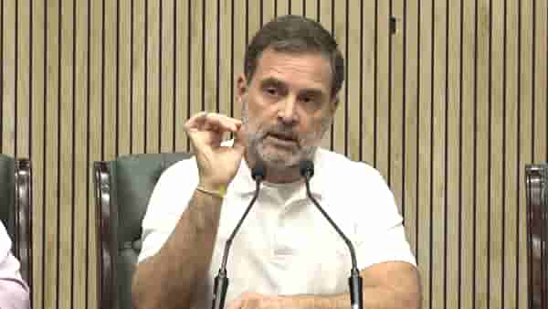 आम्ही निवडणूक आयोगावर आरोप करत नाही, आम्हाला..., राहुल गांधींकडून फक्त एकाच गोष्टीची मागणी