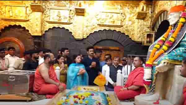 ‘छावा’च्या प्रदर्शनापूर्वी रश्मिका मंदाना अन् विकी कौशल साईंच्या दरबारी, काय घातलं साकडं?