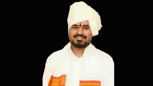 संत तुकाराम महाराजांचे 11 वे वंशज शिरीष महाराज मोरे यांनी उचललं टोकाचं पाऊल, चिठ्ठी सापडली