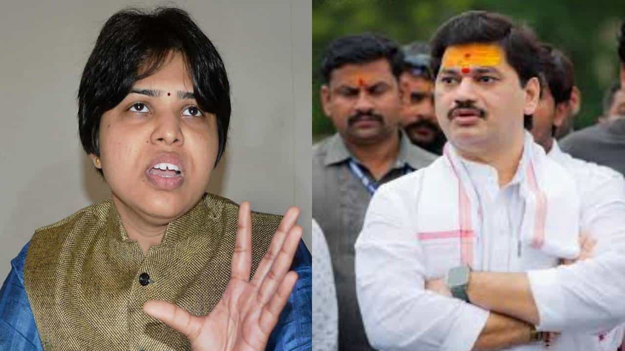 Trupti Desai Video : '...ही तर सुरूवात', धनंजय मुंडेंवर तृप्ती देसाईंचा हल्लाबोल अन् पुन्हा राजीनाम्याची मागणी