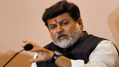 नुसते विधान भवनात येतात अन्..., ठाकरेंच्या आरोपांना सामंतांचं खोचक प्रत्युत्तर