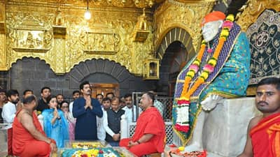 छावाच्या यशासाठी विकी-रश्मिकाचं शिर्डीच्या साईबाबांकडे साकडं