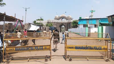 औरंगजेबच्या कबरीवरुन राज्यात वातावरण तापले, सरकारने सुरक्षा वाढवली, SRPF ची तुकडी करणार कबरीचे संरक्षण