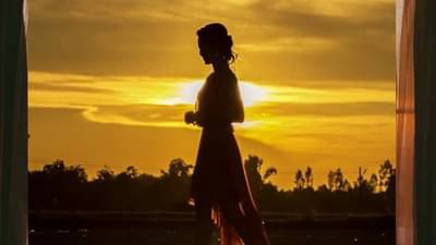 फक्त तिचा हात हातात घेण्यासाठी पैसे मोजावे लागायचे, तरुणांच्या रांगा लागायच्या; सत्य उलगडताच पोलीसही चक्रावले