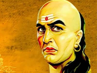 Chanakya Niti : चाणक्य म्हणतात जगातील कोणतीच स्त्री तीच्या बद्दल या दोन गोष्टी आपल्या पतीला कधीच सांगत नाही