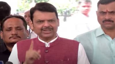 Devendra Fadnavis : कुणाल कामरावरुन सुरु असलेल्या वादावर मुख्यमंत्र्यांची पहिली प्रतिक्रिया