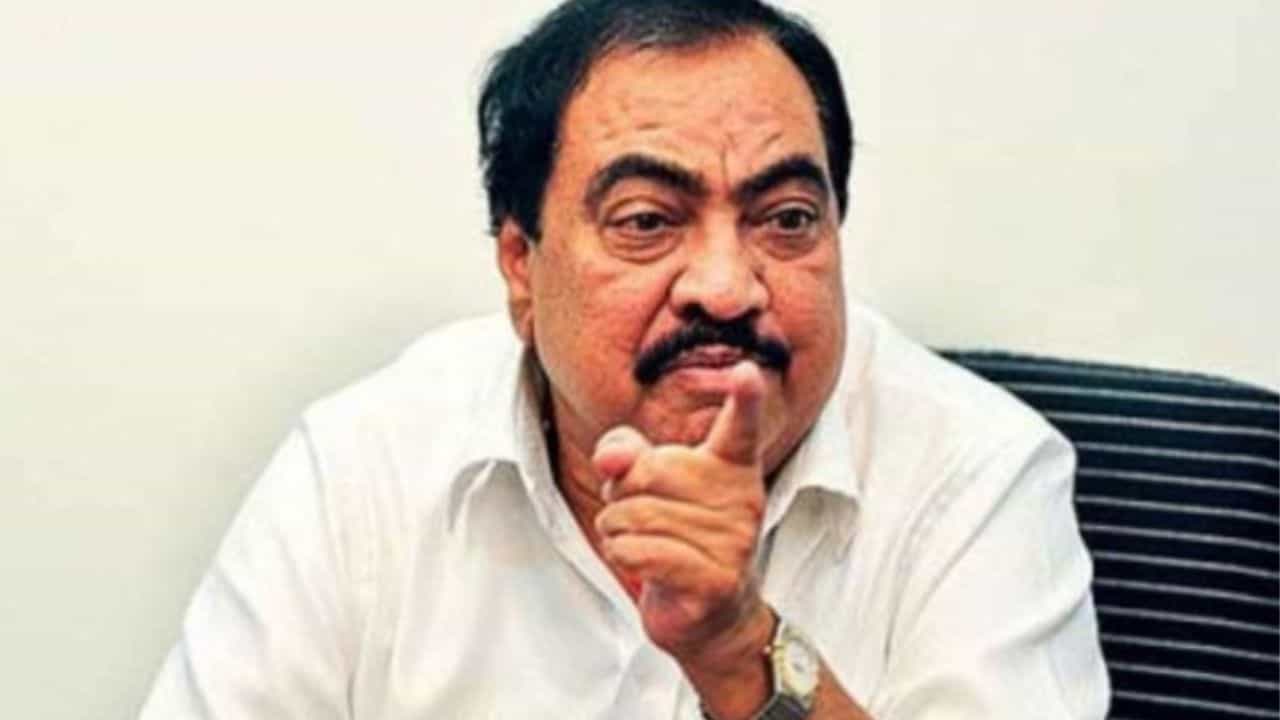 Eknath Khadse News : नातीची छेड काढणाऱ्या टावळखोरांना कोणाचा पाठिंबा? आजोबा एकनाथ खडसेंचे गंभीर आरोप Eknath Khadse News : नातीची छेड काढणाऱ्या टावळखोरांना कोणाचा पाठिंबा? आजोबा एकनाथ खडसेंचे गंभीर आरोप