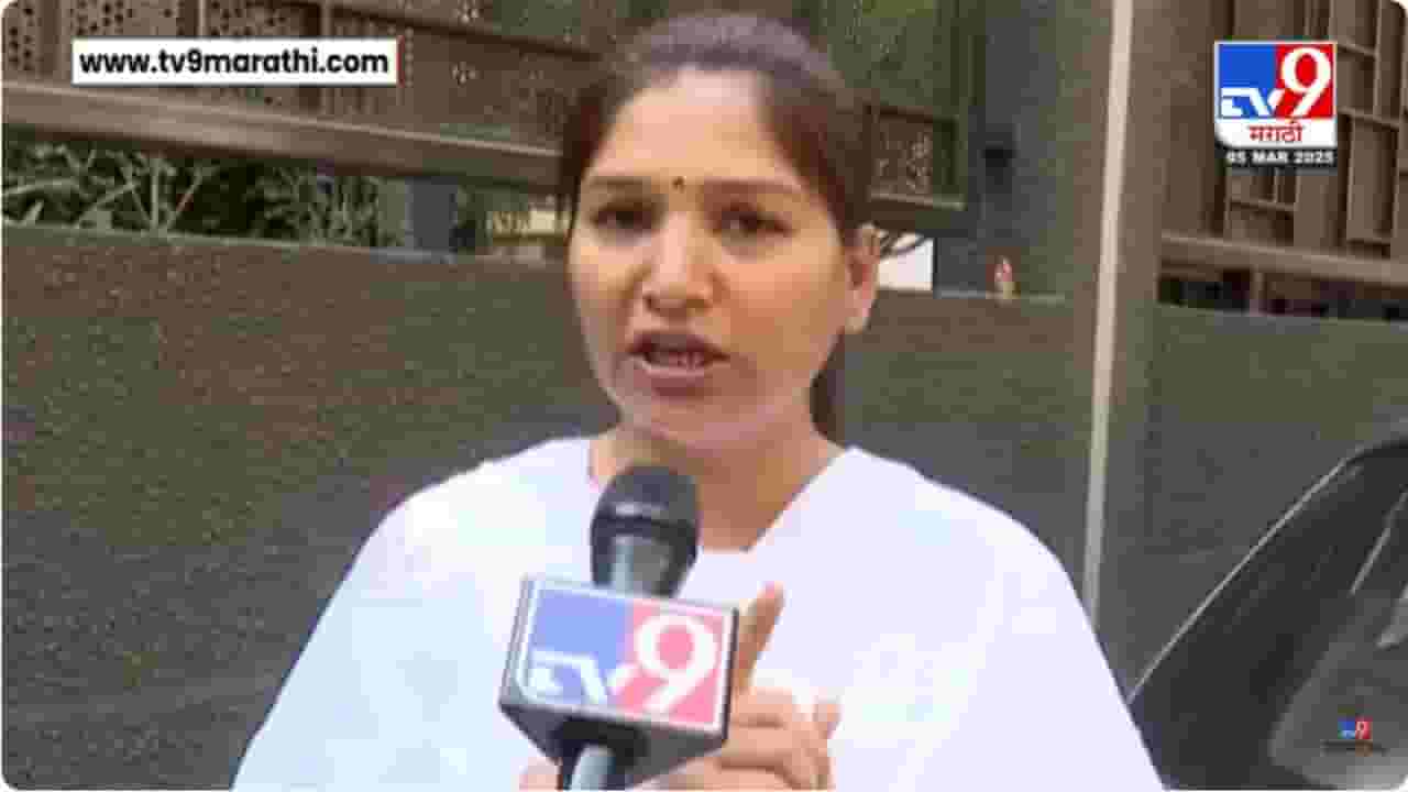 Karuna Sharma : महिलांवर अत्याचार करणाऱ्यांची हकालपट्टी करा, लवकरच आंदोलन छेडणार असल्याची करुणा शर्मांची माहिती