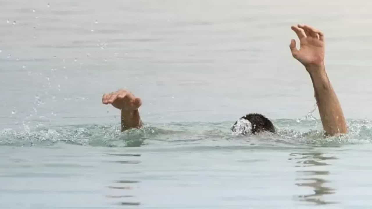 धक्कादायक, तलावात बुडून पाच युवकांचा मृत्यू, एकाच कुटुंबातील चौघांचा समावेश