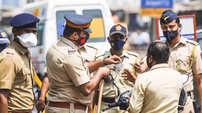 मोठी बातमी! मुंबईतून आठ तृतीयपंथींना अटक; ओळख पटताच उडाली खळबळ